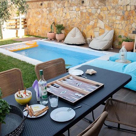 Dandy Villas - Private - Pool - Parking - Cellar Nea Roda Esterno foto