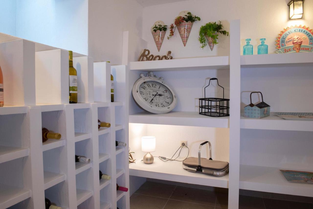 Dandy Villas - Private - Pool - Parking - Cellar Nea Roda Esterno foto