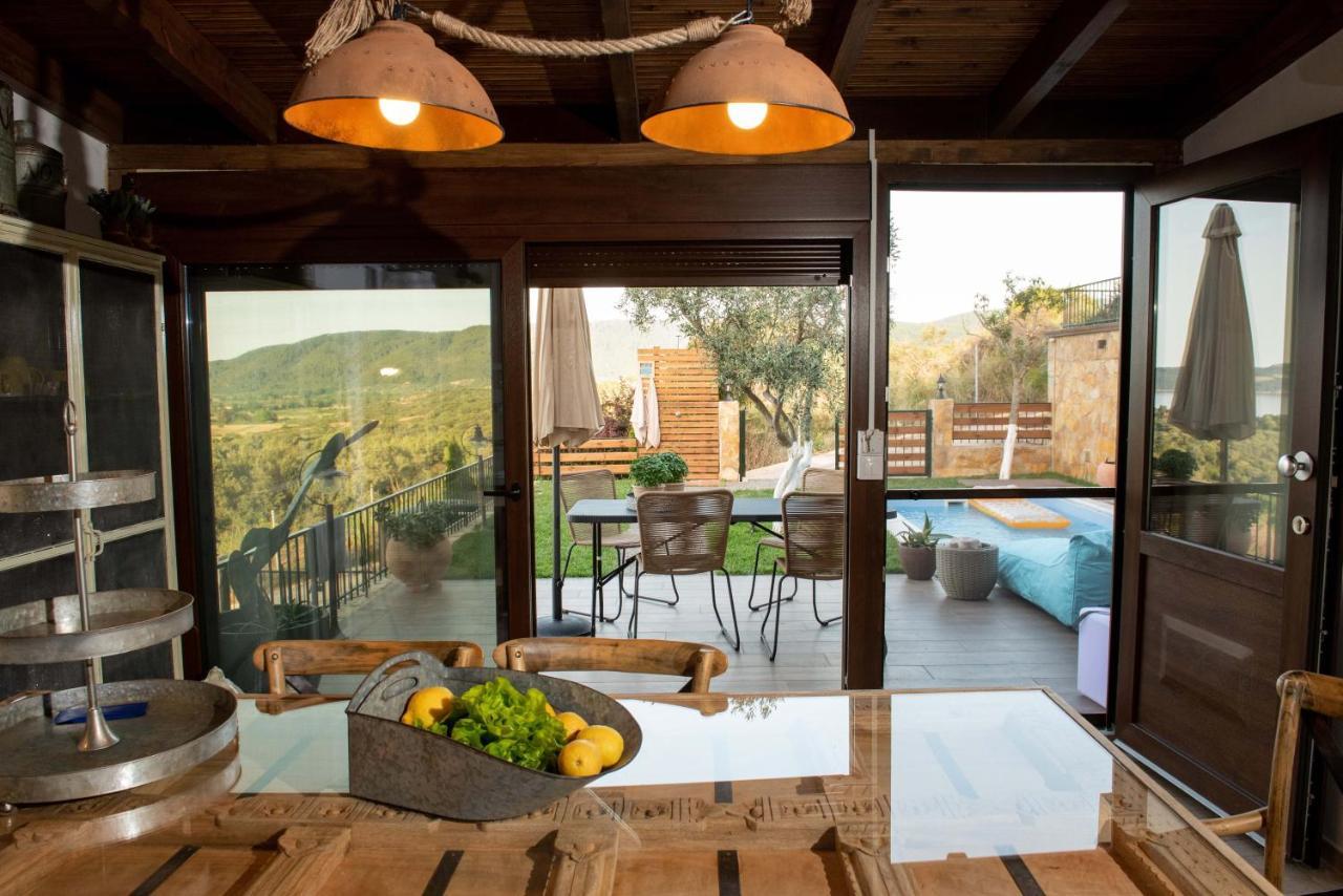 Dandy Villas - Private - Pool - Parking - Cellar Nea Roda Esterno foto
